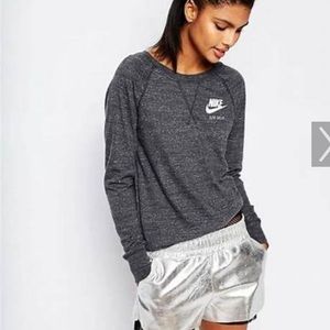 Nike Gym Vintage Crewneck Pullover